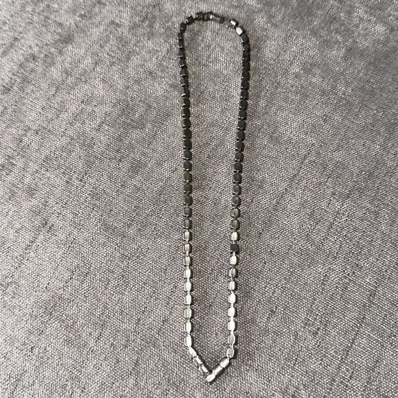 Rare Vintage Multi Colored Pastel Rainbow Crystal V Necklace! - Picture 8 of 10